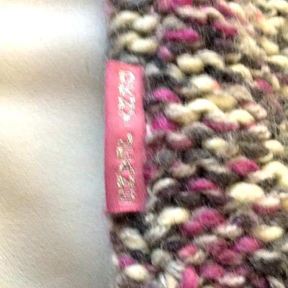 DKNY Pullover Sweater - Picture 6 of 7